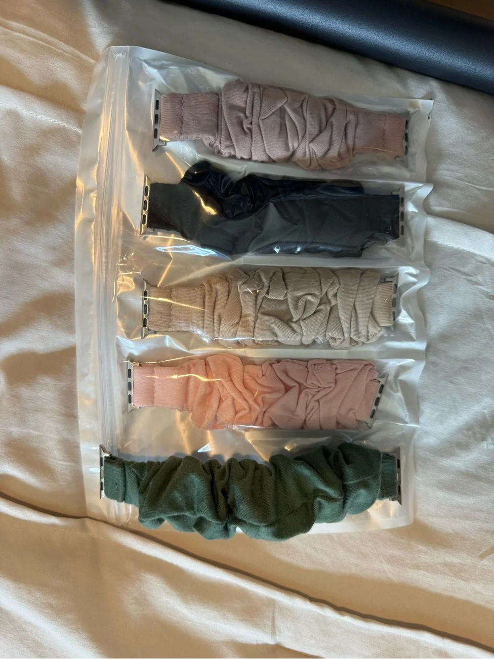Set of 5 Scrunchie-Style Apple Watch Bands - Pink, Black, Beige, Blush, Green